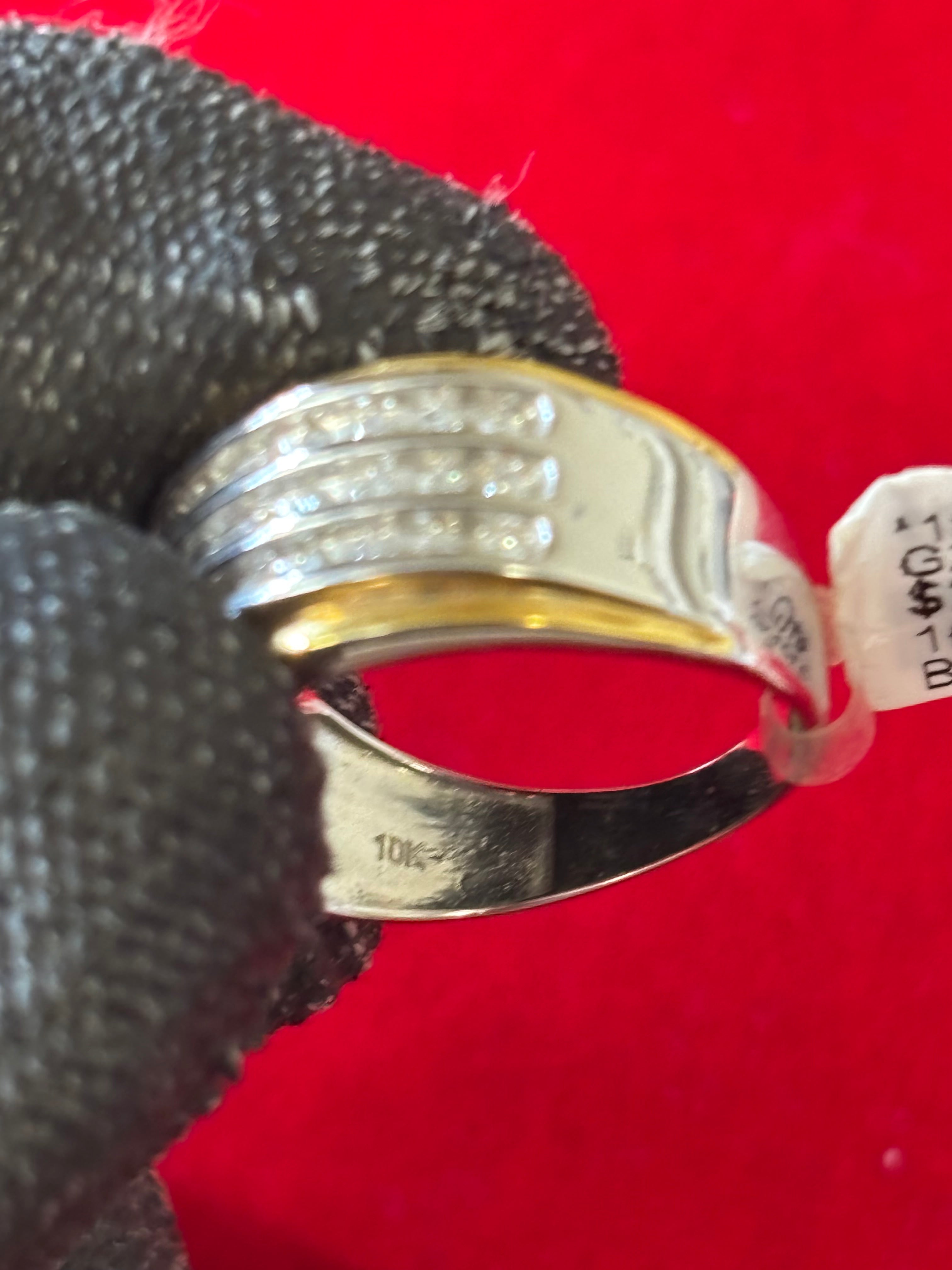 10KT Gold & Diamond 0.48 CTW