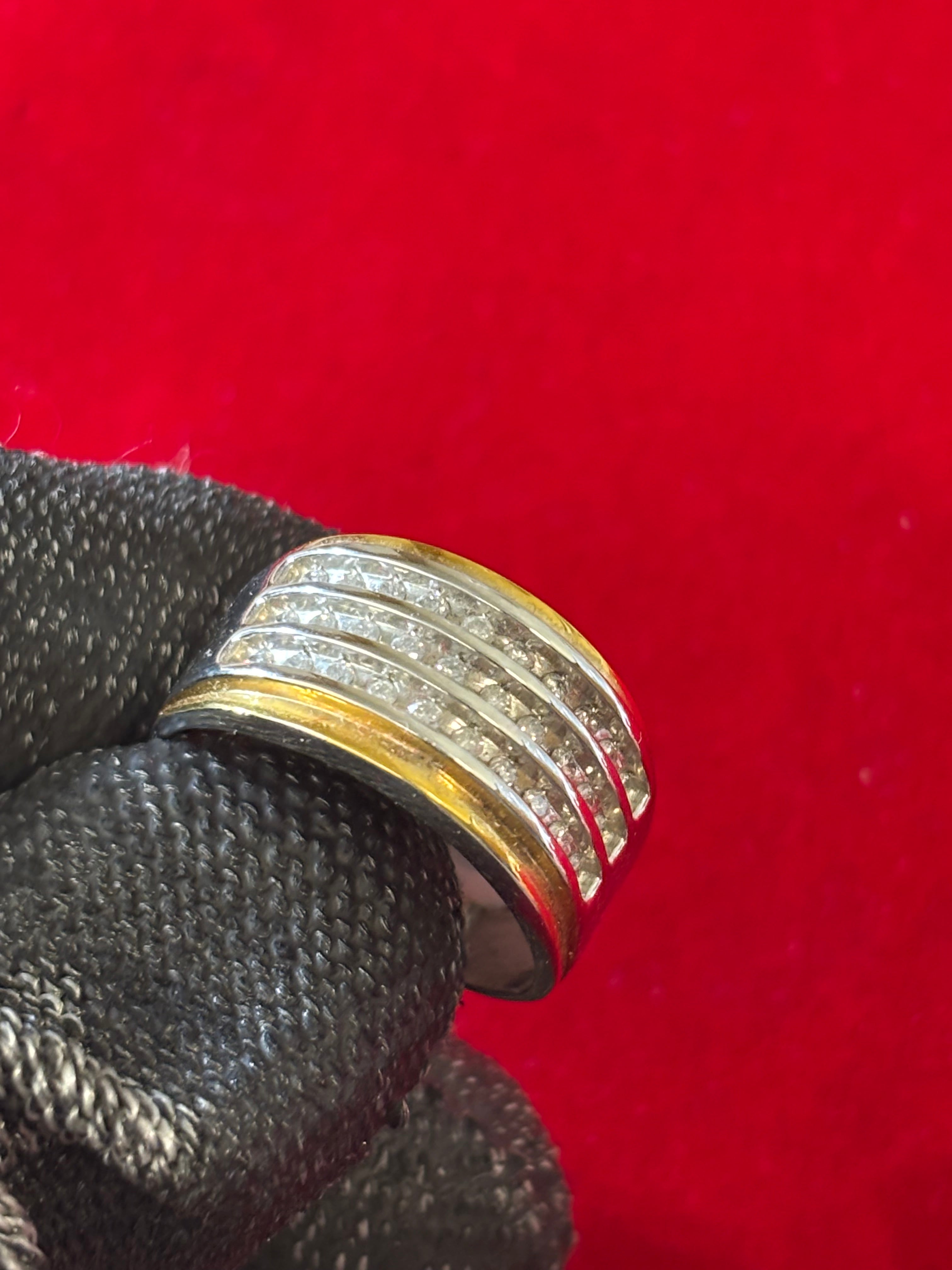 10KT Gold & Diamond 0.48 CTW