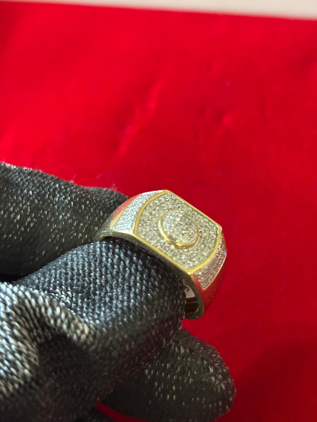 10KT Gold and Diamond Ring 0.36 CTW