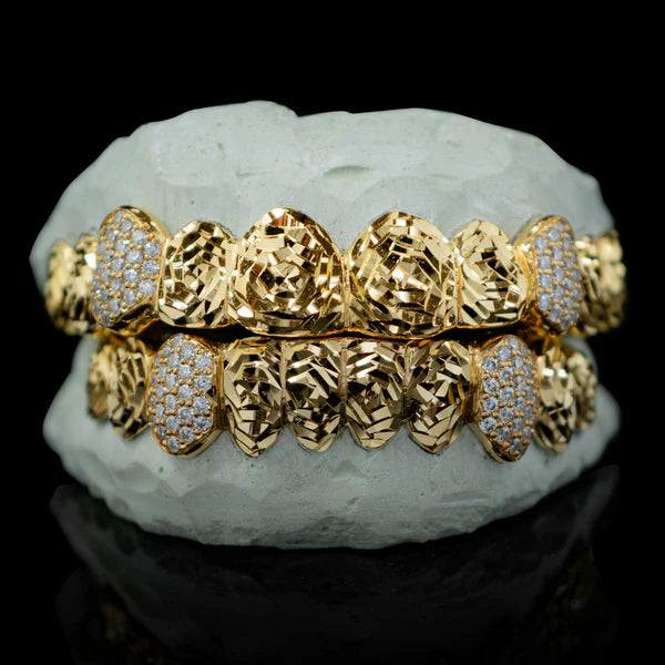 ROSE CUTS WITH ICED FANGS GRILLZ